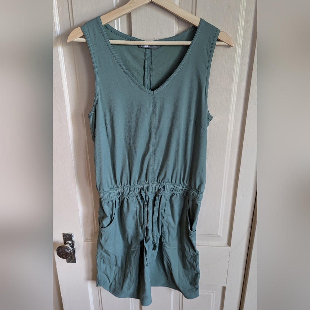 The North face lightweight dress